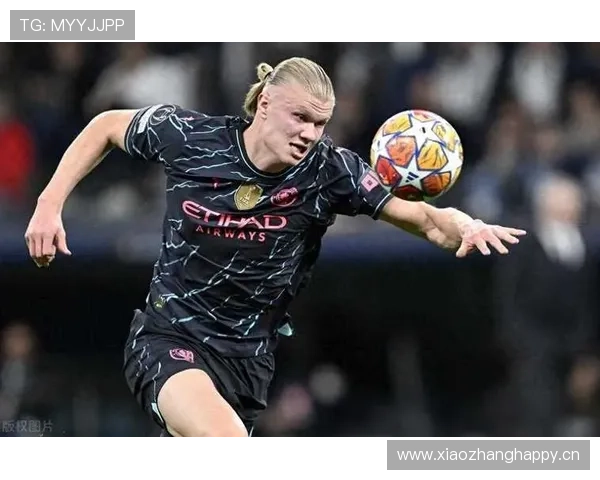 哈兰德vs卡瓦尼 跑位能力与赛场适配差距在哪