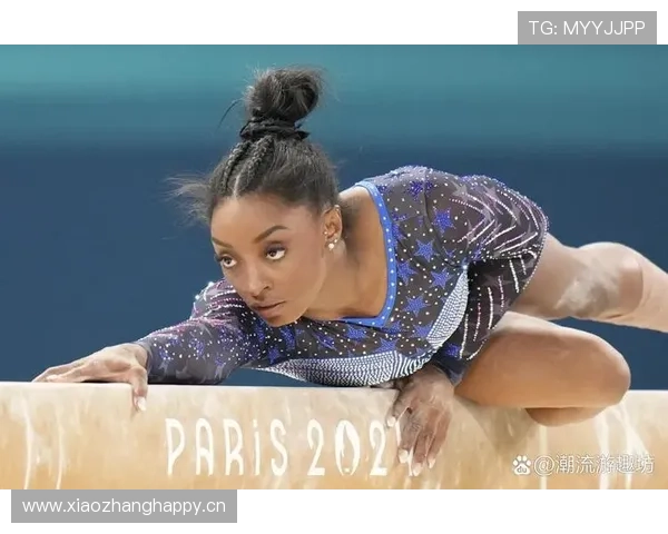 你知道西蒙·拜尔斯私底下怎么喝咖啡吗，跟训练场上一点都不一样！