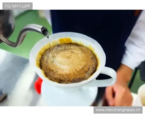 费德勒退役后每天五点起床喝手冲咖啡，这谁顶得住啊